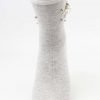 Sokken Pearl Flower grijs grijze korte dames sokken met witte grijze parel bloemen detail musthave fashion socks festival dames sokken