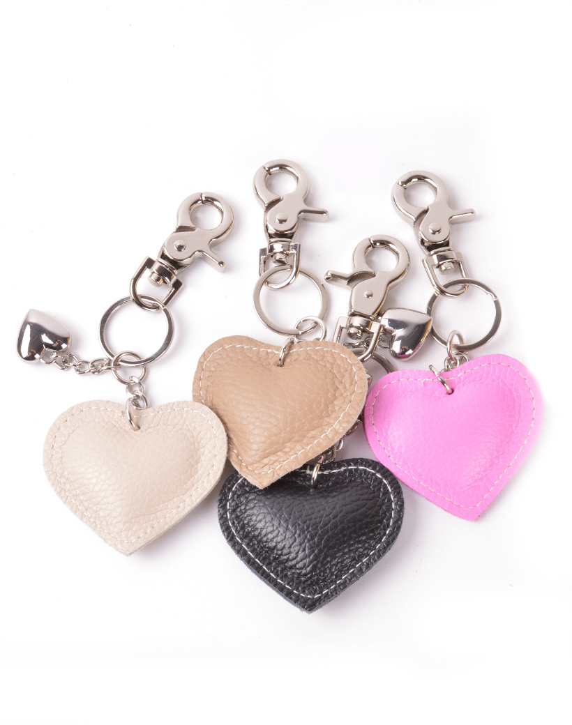 Leren-Sleutelhanger-Double Heart- roze taupe beige zwart leder-leer tassen hangers zilver -sleutel-hangers-online-bestellen kopen