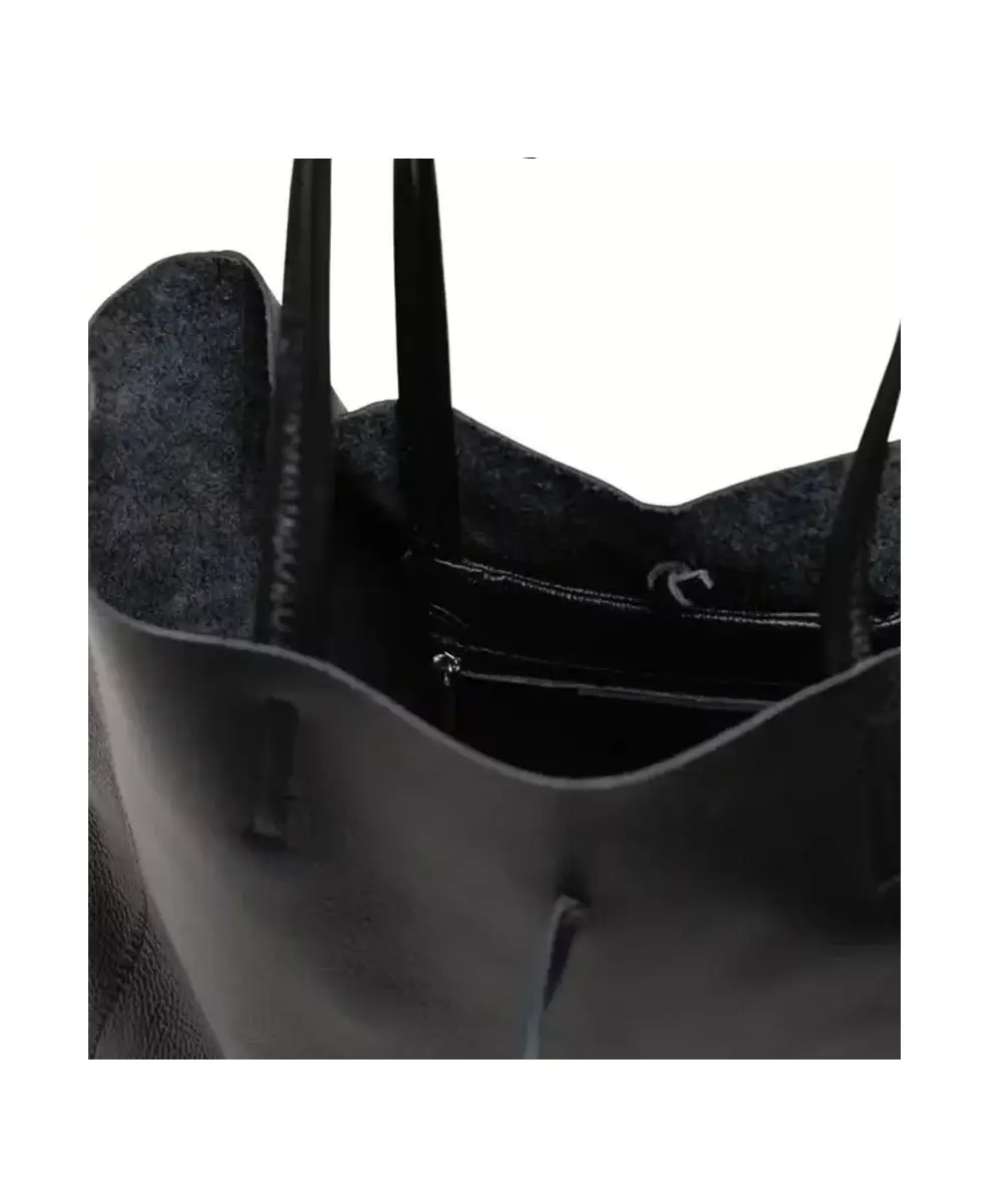 Leren-Shopper-Simple-zwart zwarte lederen-shoppers-grote-tassen-handtassen-kopen-kantoortassen-Italiaanse-tassen-kopen details