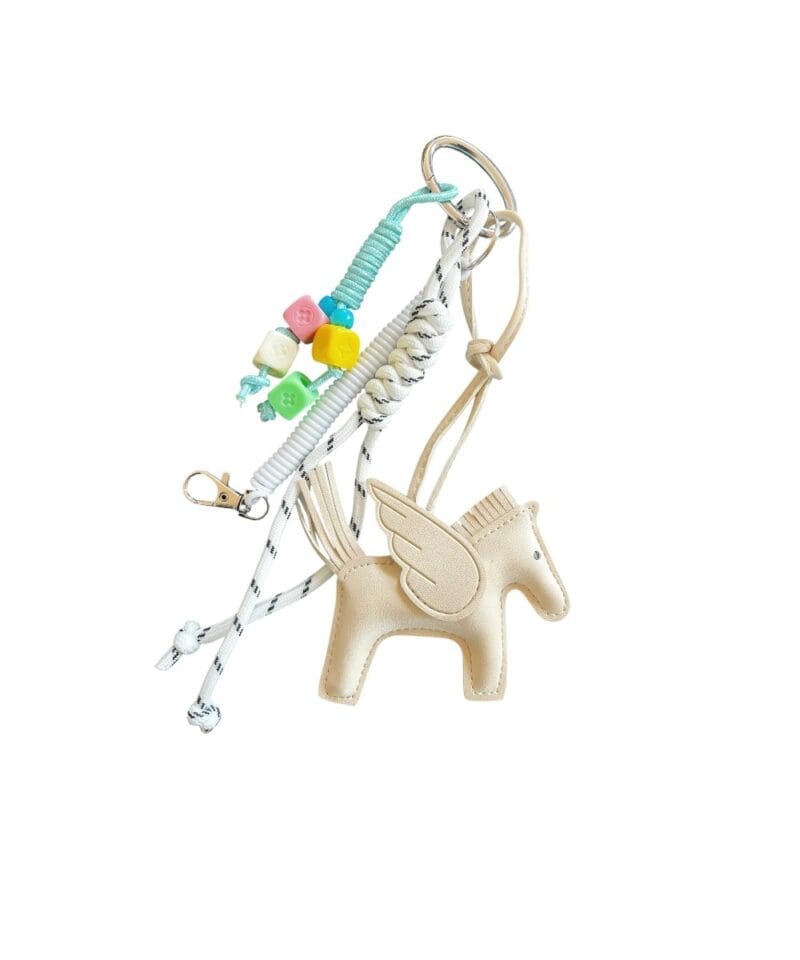 Bag Charm Lucky Pony beige grote bagcharm zilveren bedelstas accessoires trendy musthaves