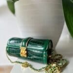 Groene Croco Schoudertas Bella groen gouden studs kettinghengsel chique trendy tassen kopen bestellen 11