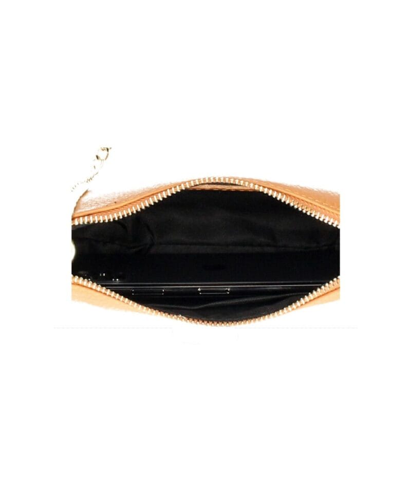 Leren Schoudertas Fiona cognac shoudertassen crossbodytas dames gouden kettinghengsel kopen bestellen details1