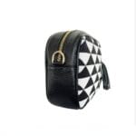 Leren Schoudertas Geweven Zigzag geweven print zwart wit patroon unieke luxe leren tassen kopen bestellen kwastje tassle zij