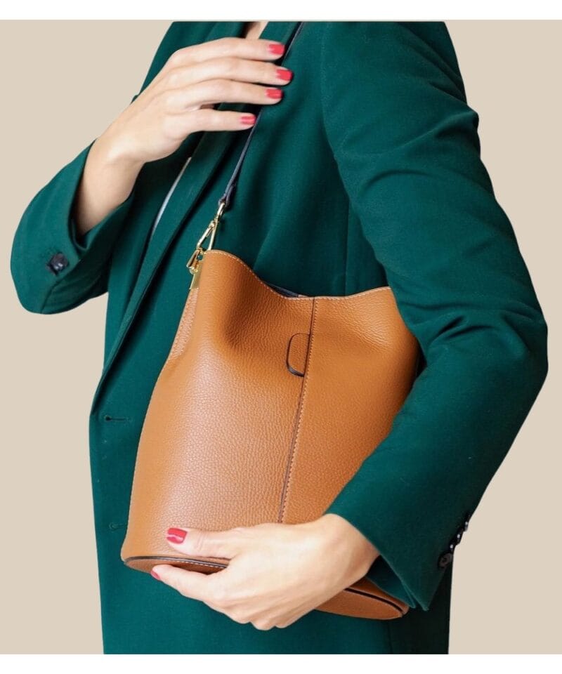 Leren Schoudertas Sandra cognac bucketbag bucket tas schoudertassen leer classy tassen kopen bestellen luxe model