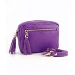 Leren Schoudertas Tassels-paars paarse -crossbodytassen-schoudertassen-trendy-tas-met-twee-kwastjes-leder-fashion-tas-kopen-bestellen-goud-beslag-camerabag