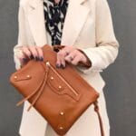 Leren Schoudertas Vanes cognac clutches schoudertassen dames tassen ritsen detail kopen bestellen clutch model