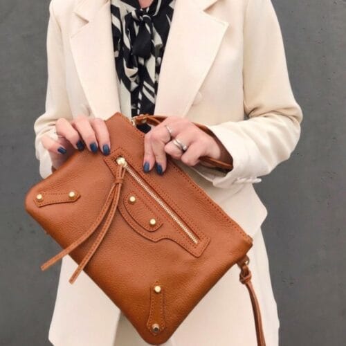 Leren Schoudertas Vanes cognac clutches schoudertassen dames tassen ritsen detail kopen bestellen clutch model