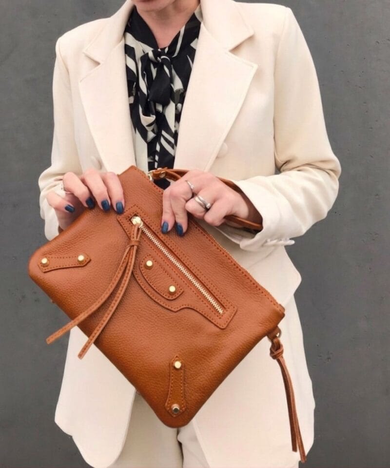 Leren Schoudertas Vanes cognac clutches schoudertassen dames tassen ritsen detail kopen bestellen clutch model