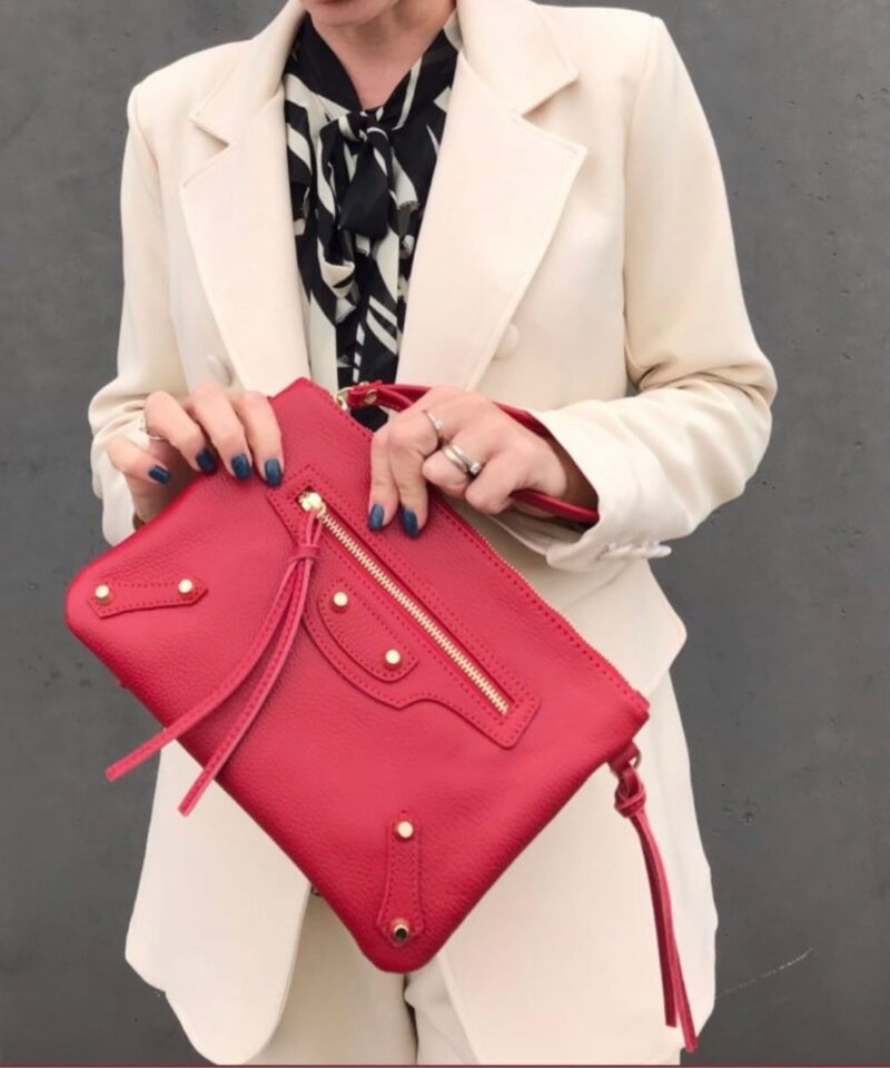 Leren Schoudertas Vanes rood rode clutches schoudertassen dames tassen ritsen detail kopen bestellen online model