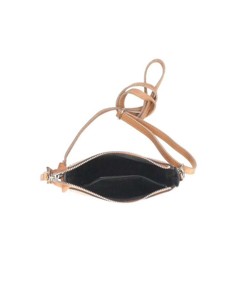 Leren Schoudertas Vera cognac schoudertassen leer leder italiaans zilver beslag trendy fashion bags kopen bestellen binnenin