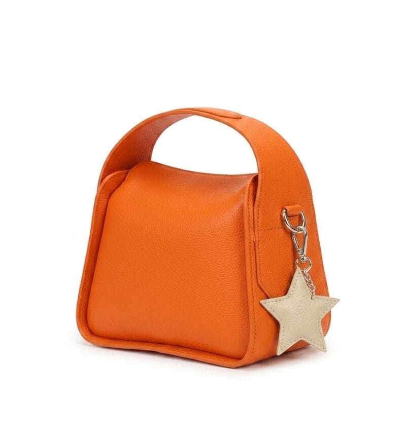 Leren Sleutelhanger Ster beige trendy stervorimige leren sleutelhangers tashangers bag charms kopen bestellen-model