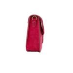 Rode Suede Schoudertas Simple donker rood rode stevige suede leren schoudertassen flap chique trendy italiaanse tassen kopen bestellen zijkant