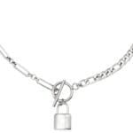 Schakelketting-Chain-Lock-zilver zilveren-schakelketting-slot-bedel-met-hartje-love-tekst-achter-yehwng-sieraden-kopen-bestellen-Photoroom
