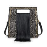 Zwarte Handtas Snake Fringe -zwart-zwarte-vierkante-slangenprint-tassen-met-fringe-franjes-gouden-studs-giuliano-tassen-online-kopen-luxe-trendy