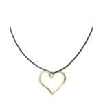 Zwarte-Touwketting-RVS-Hart-trendy-lange-zwarte-veterketting-gouden-hart-bedel-yehwang-kopen-bestellen