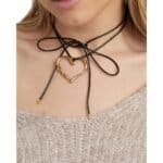 Zwarte-Touwketting-RVS-Hart-trendy-lange-zwarte-veterketting-gouden-hart-bedel-yehwang-kopen-bestellen1