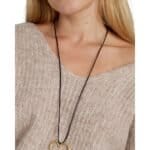 Zwarte-Touwketting-RVS-Hart-trendy-lange-zwarte-veterketting-gouden-hart-bedel-yehwang-kopen-bestellen2