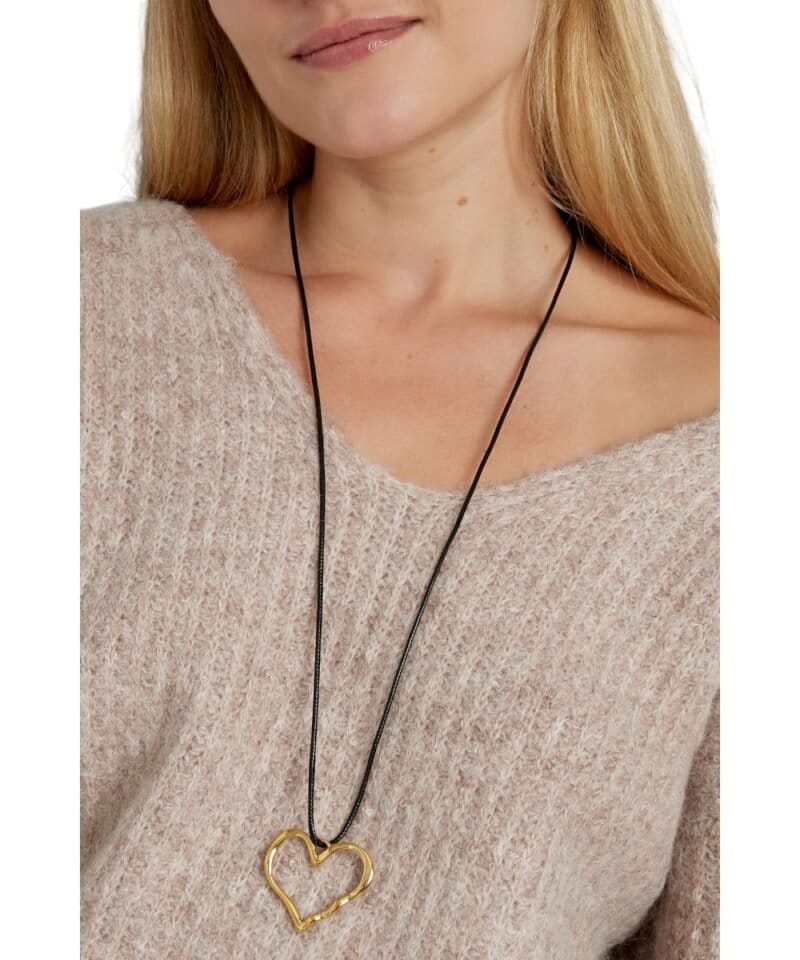 Zwarte-Touwketting-RVS-Hart-trendy-lange-zwarte-veterketting-gouden-hart-bedel-yehwang-kopen-bestellen2