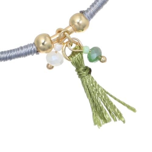 Armband-Green-Tassle-open-gekleurde-dames-ambanden-met-groen-kwastje-en-kralen-yehwang-kopen-kado-