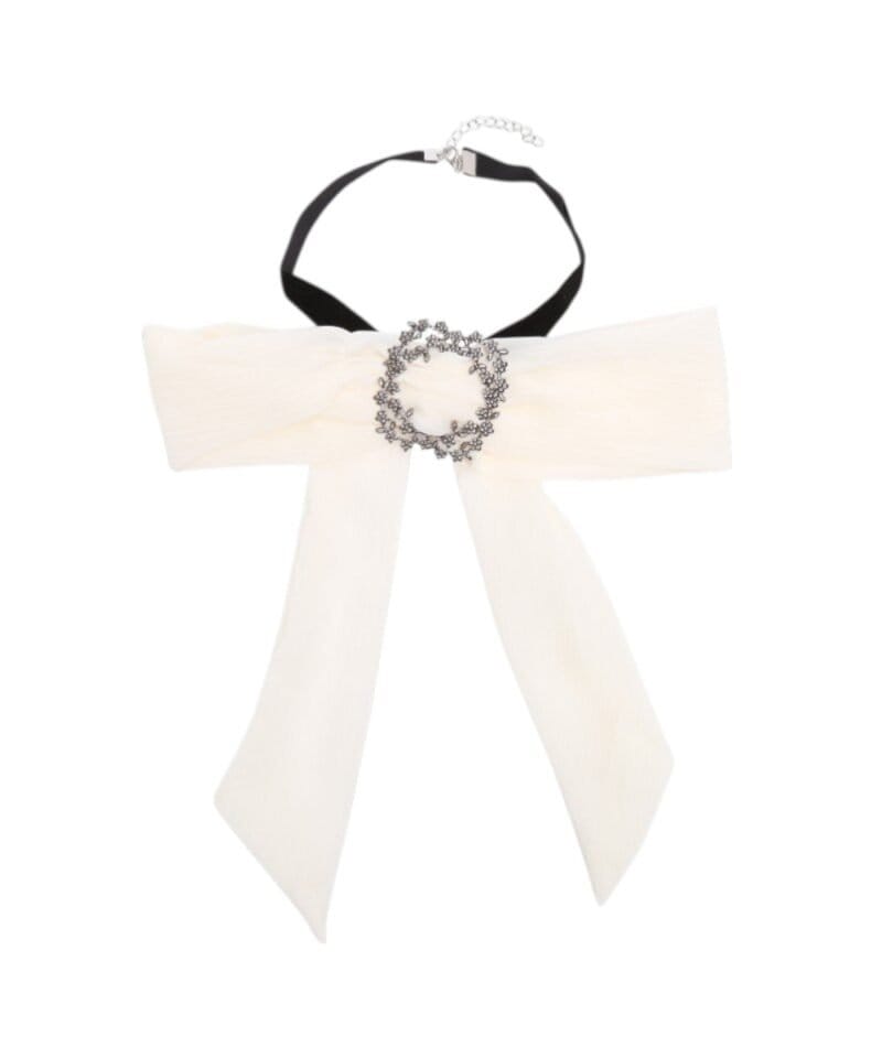 Choker-Bow-Tie-Jewel-wit-witte-dames-stropdas-strik-look-a-like-Web-bow-brooch-zilveren-broche-musthave-fashion-items-online-Photoroom