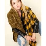 Geel-Geruite-Wintersjaal-Lia-okergele-zwarte-print-wintersjaals-omslagdoeken-yehwang-kopen-bestellen