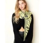 Gele Combi Print Wintersjaal geel zwarte tijger print winter sjaals omslagdoeken yehwang kopen bestellen details