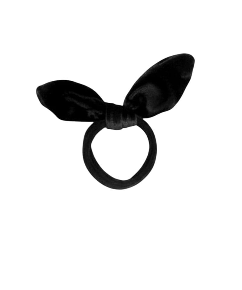 Haar-elastiek-Sweet-Bow-zwart zwarte -velourse-velvet-haarelastiek-haarband-konijnen-oortjes-musthave-fashion-haar-accessoires-haarbanden-Photoroom
