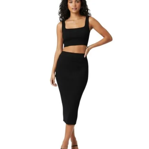 Kledingset Tanktop & Rok zwart zwarte trendy bijpassend topje rok dames kleding zomer kopen bestellen model-Photoroom