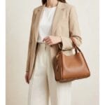 Leren Handtas Guenda donker cognac drie vaks goud beslag trendy chique handtassen schoudertassen italiaans leer kopen bestellen model1