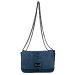 Leren Schoudertas Eva Snake jeansblauw blauwe trendy leren schoudertas slangenprint donker metalen kettinghengsel kopen bestellen
