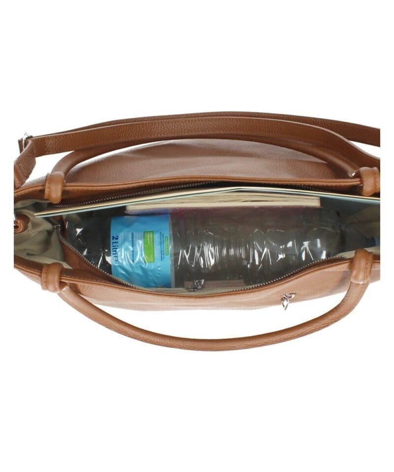 Leren Schoudertas Frieda cognac ruime leren schoudertas zilver beslag zacht leder kopen bestellen binnenkant