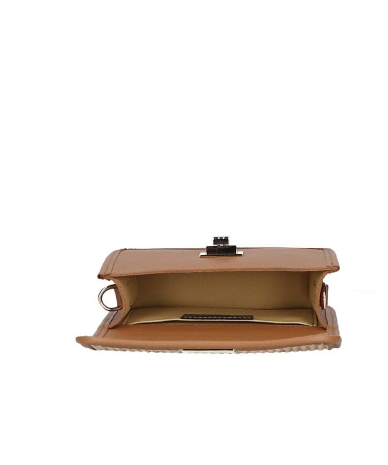 Leren Schoudertas Giada cognac raffia details leer schoudertassen chqiue goud draaisluiting uniek kopen bestellen binnenkant