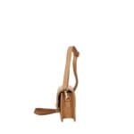 Leren Schoudertas Giada cognac raffia details leer schoudertassen chqiue goud draaisluiting uniek kopen bestellen zijkant