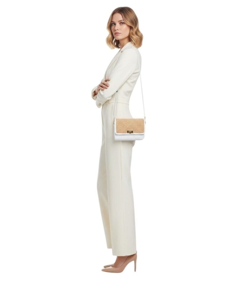 Leren Schoudertas Giada wit witte rieten details leer schoudertassen chqiue goud draaisluiting uniek kopen bestellen model