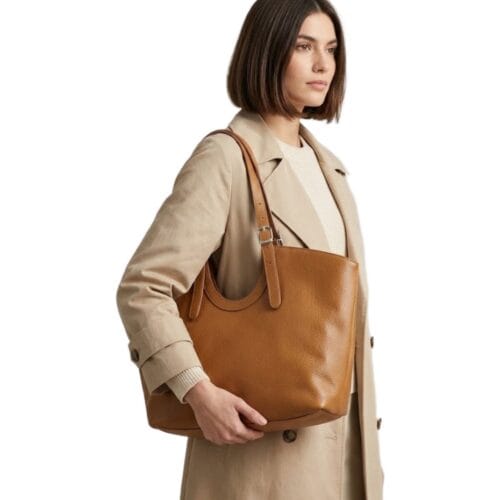 Leren Schoudertas Manuela cognac ruime leren schoudertassen shoppers meervaks soepel chique tassen kopen bestellen model