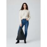Leren Schoudertas Renee zwart zwarte zacht leer extra etui ruime dames shoppers kopen bestellen model