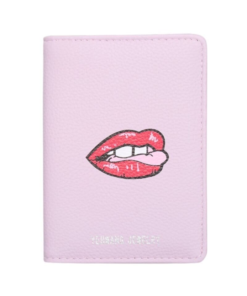 Paspoorthoesje-Lips-roze-pink-paspoorthoes-paspoorthouder-fashion-portemonee-online-kopen-Photoroom