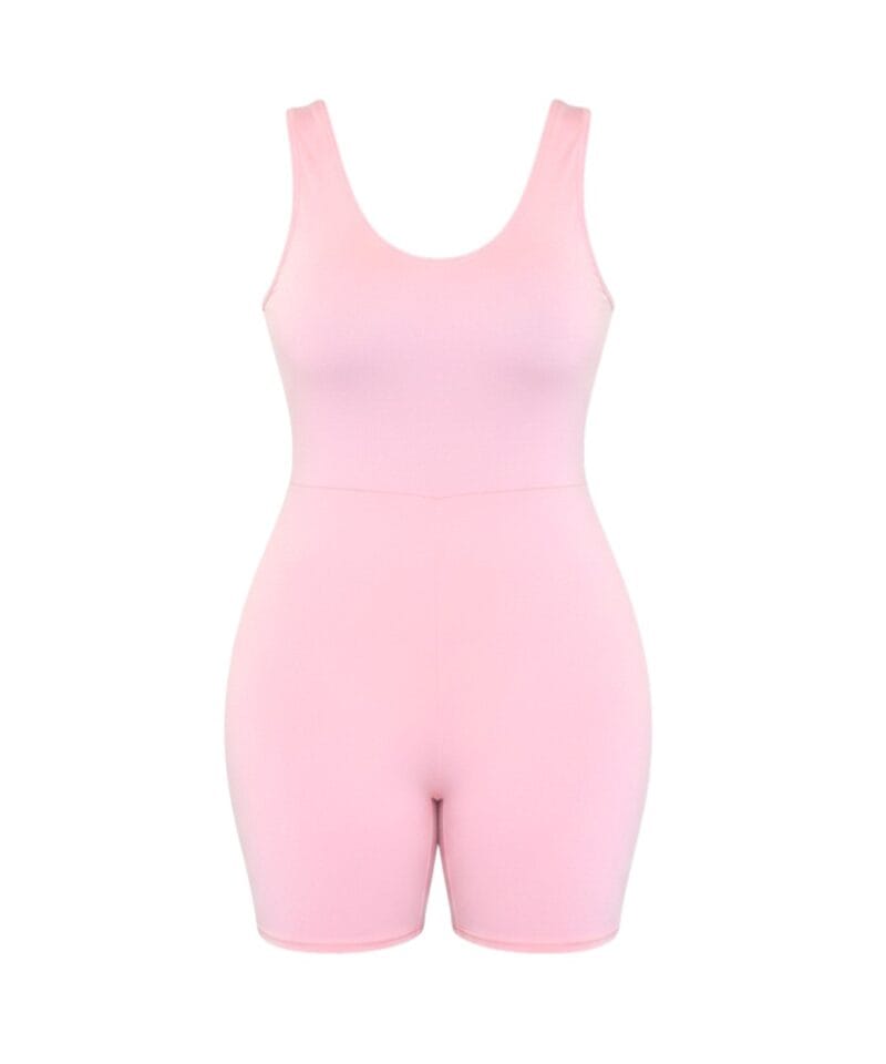 Roze-korte jumpsuit-Biker-Shorts-pink-roze-wielrenbroek-pakje-playsuit-bodysuit-festival-fashion-outfit-kopen-sexy--Photoroom