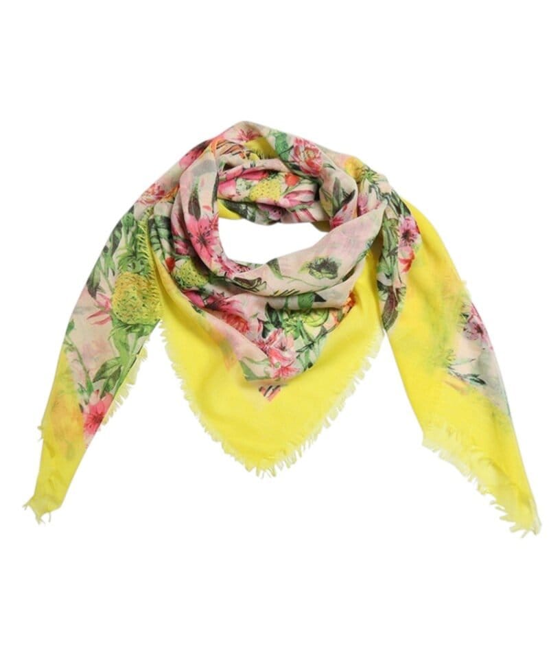 Sjaal-Botanic-paradise-geel-gele-multi-gekleurde-dames-sjaals-met-gekleurde-bloemenprint-vogels-bomen-musthave-fashion-omslagdoeken-shawls-sjaaltjes-online-Photoroom