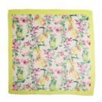 Sjaal-Botanic-paradise-geel-gele-multi-gekleurde-dames-sjaals-met-gekleurde-bloemenprint-vogels-bomen-musthave-fashion-omslagdoeken-shawls-sjaaltjes-vierkante-online-Photoroom