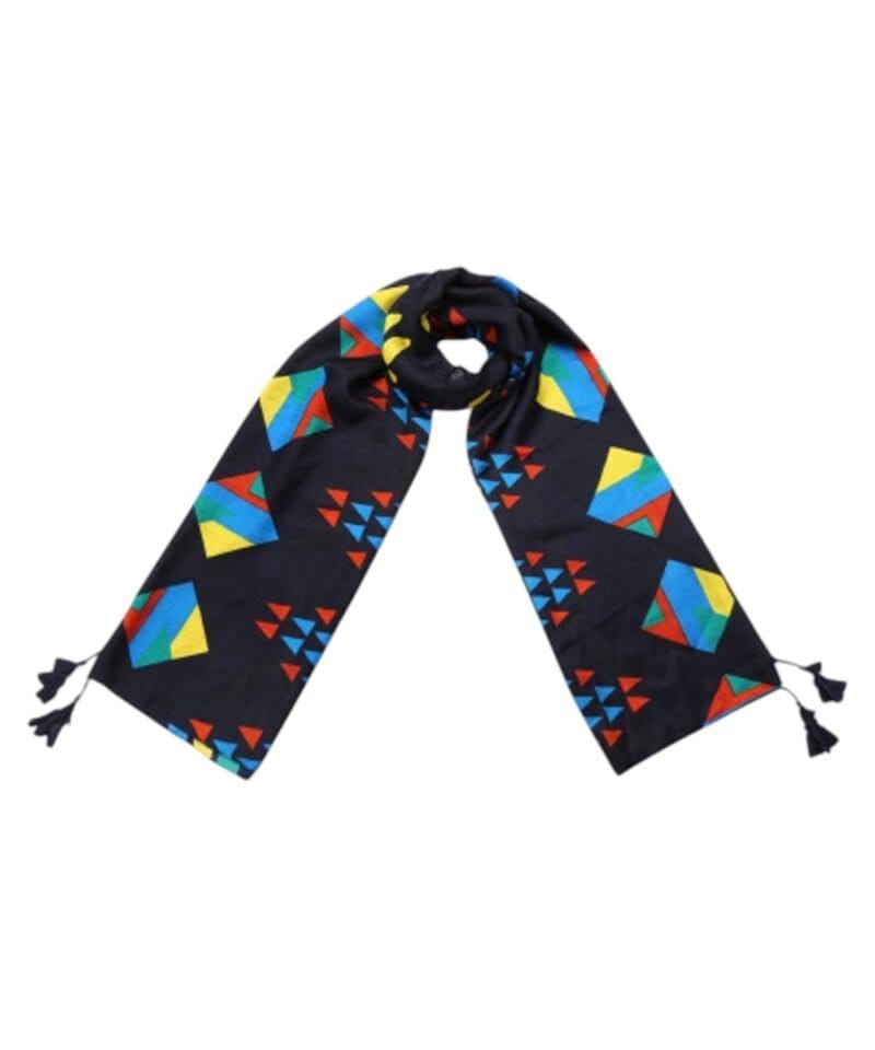 Sjaal-Grapic-Style-blauw-blauwe-lange-trendy-staal-grafische-gekleurde-print-kwasjes-dames-shawls-omslagdoeken-kopen-bestellen-400x400-Photoroom