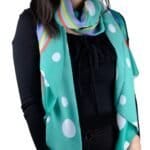Sjaal-Summer-Bliss-groen-groene-dames-sjaals-viscose-trendy-prints-giuliano-kopen-bestellen-dunne-sjaals model-Photoroom