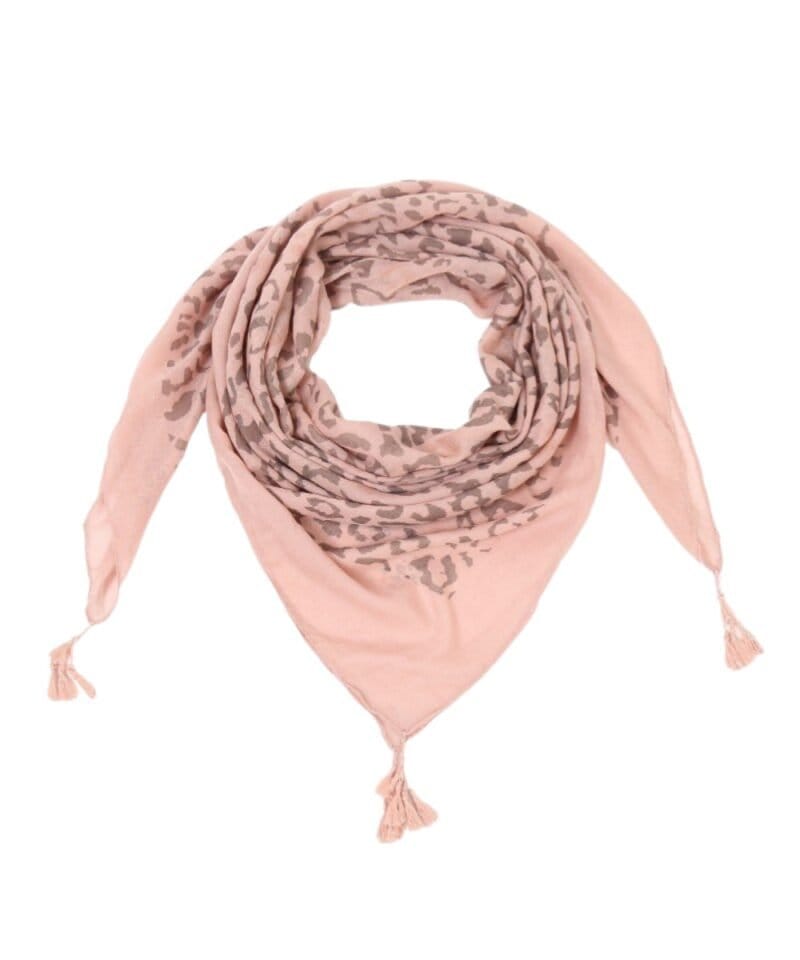 Sjaal-Two-Prints-roze-pink-dames-sjaals-leopard-print-kwastjes-driehoeks-vierkante-dames-omslagdoeken-online-Photoroom