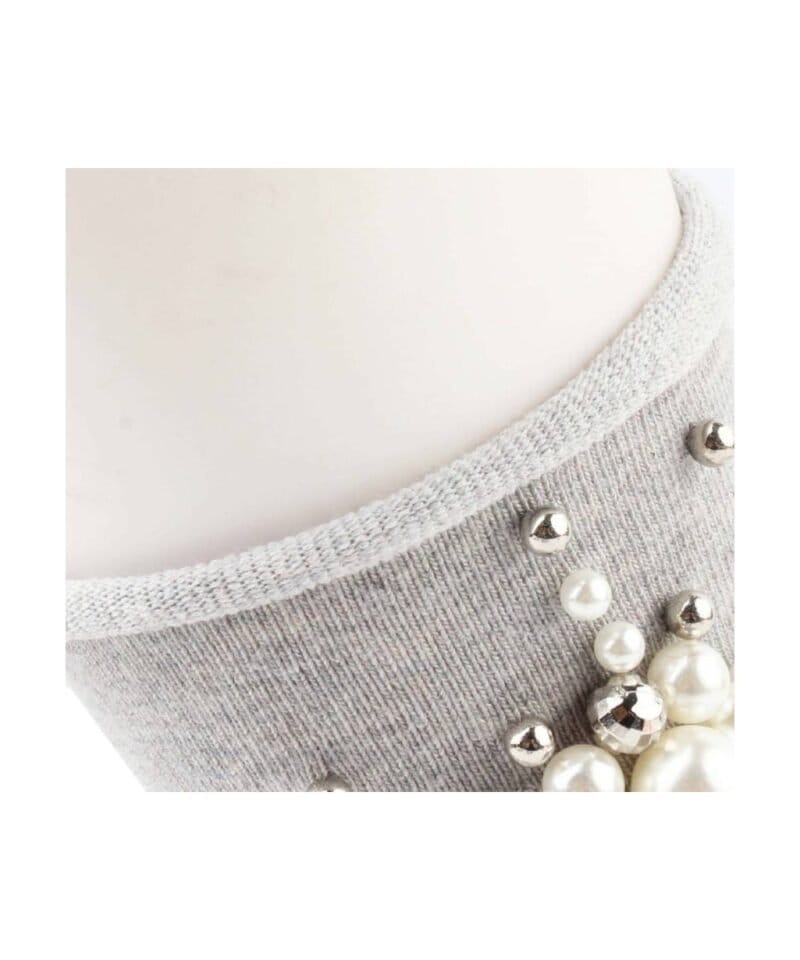 Sokken-Pearl-Flower-grijs-grijze-korte-dames-sokken-met-witte-grijze-parel-bloemen-detail-musthave-fashion-socks-festival-dames-sokken-online