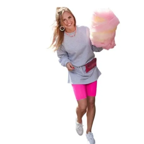 Sweater-Dress-FUNKY-STYLE-grijs-grijze-dames-sweater-jurken-met-riem-warm-trendy-kleding-kopen-stijl model-Photoroom