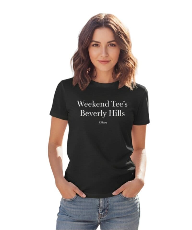 T Shirt-Beverly-Hills-zwart-zwarte-dames-t-shirts-tekst-kopen-fashion model-Photoroom