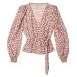 Top-Spring-Roses-roze-wit-witte-dames-top-truitjes-lange-mouwen-romantisch-v-hals-kleding-trendy-kopen-bloemen-blouse-Photoroom-Photoroom