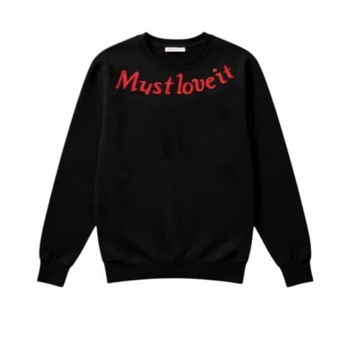 Trui-Must-Love-it-zwart-zwarte-dames-truien-lange-mouwen-rode-tekst-mode-musthaves-bestellen-kopen-fashion-sweater -Photoroom