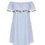 Zomer Jurk Nienke Boho-Jurk-blauw-blauwe-wit-gestreept-open-schouders-off-the-shoulder-gekleurde-kwastjes-musthave-bohemian-dames-fashion-jurken-model-Photoroom