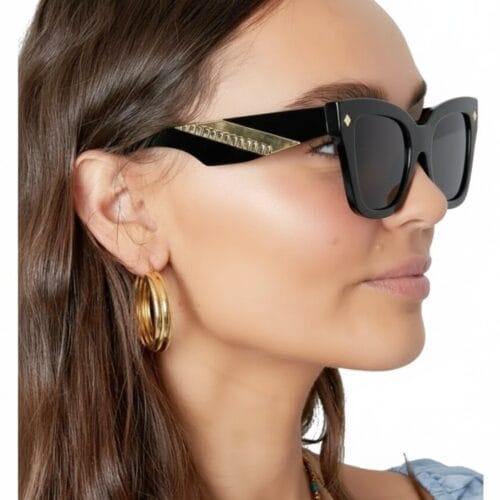 Zonnebril Trendy zwart zwarte goud dames zonnebrillen sunglasses gouden detail trendy kopen bestellen model